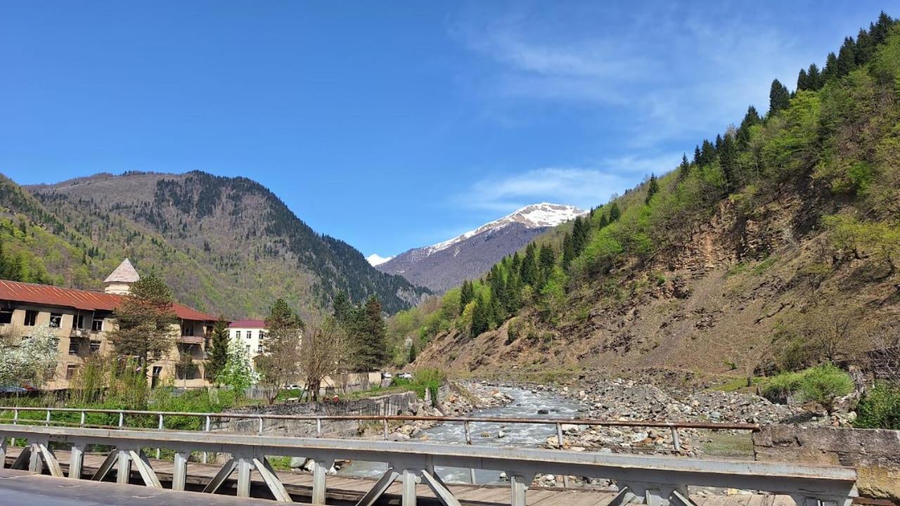 Guest House "Svaneti" Lentekhi 외부 사진