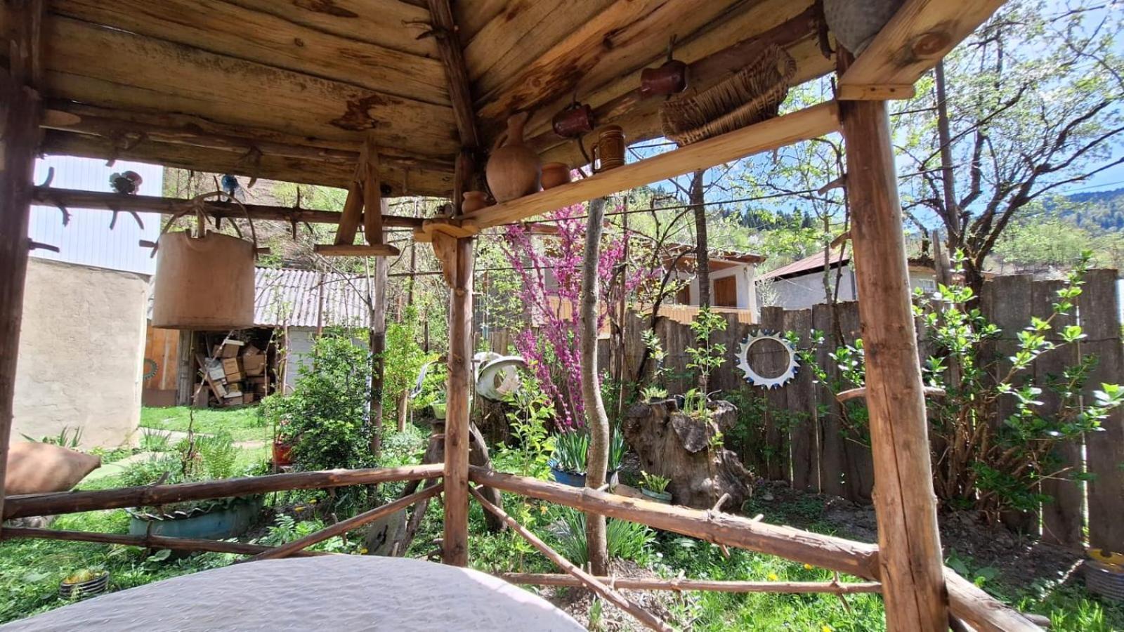 Guest House "Svaneti" Lentekhi 외부 사진