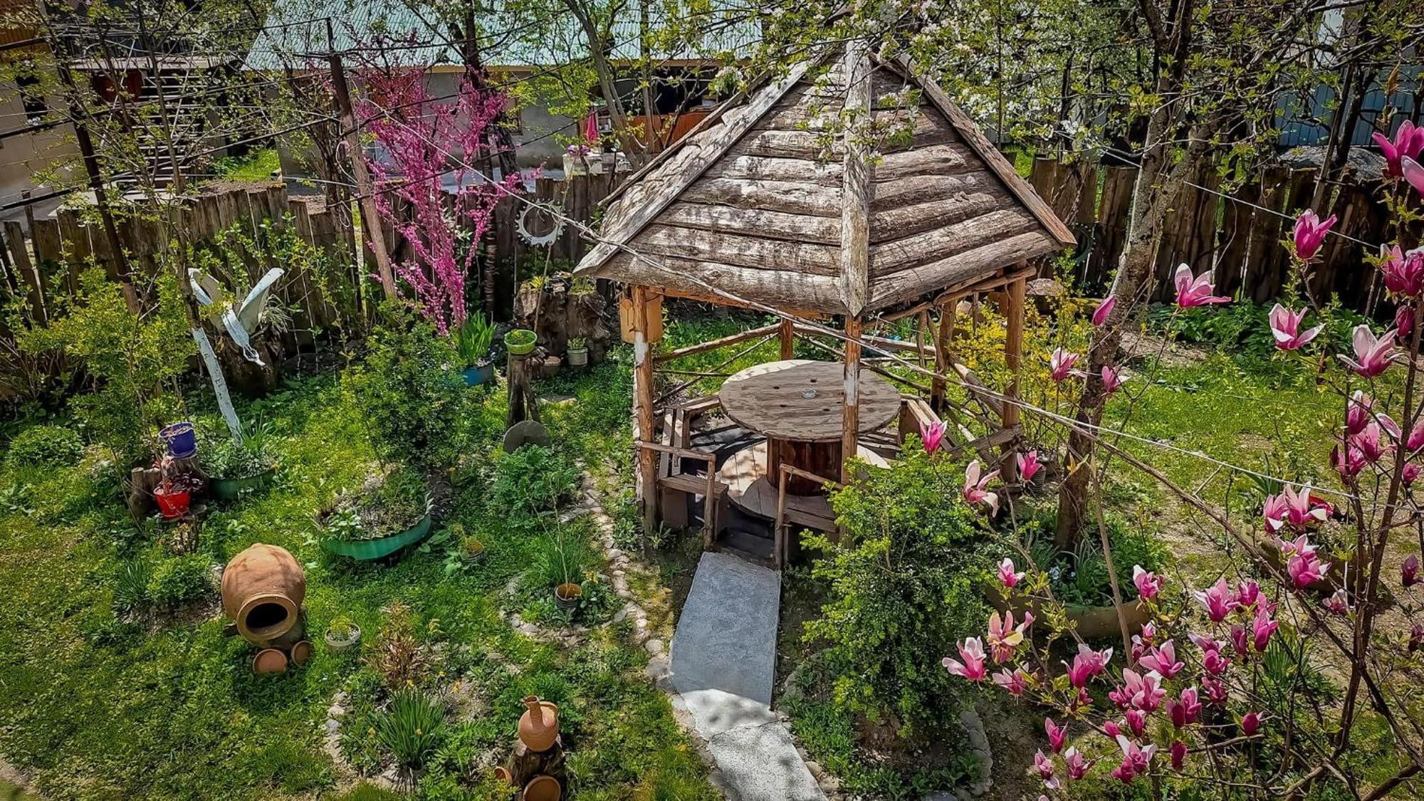 Guest House "Svaneti" Lentekhi 외부 사진
