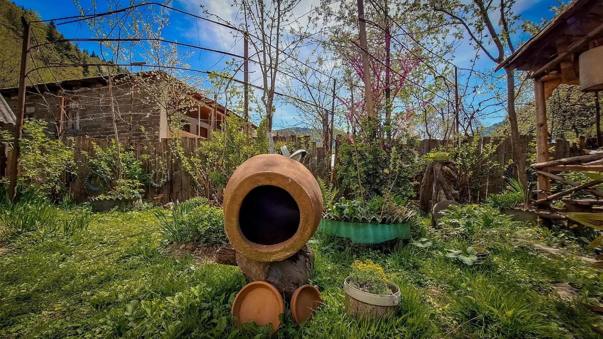 Guest House "Svaneti" Lentekhi 외부 사진